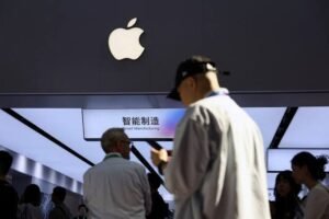 Apple AI Model China