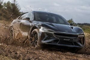 mclaren suv